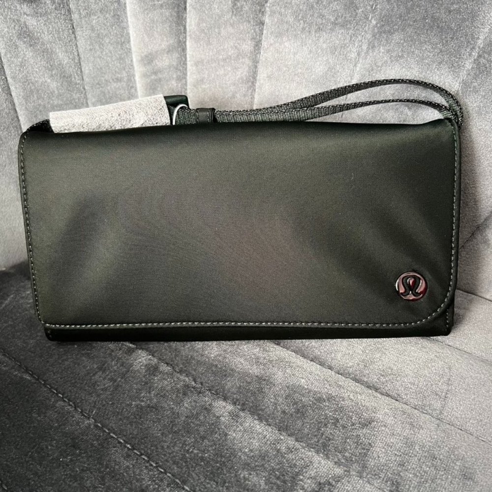 Lululemon Wallet Clutch Crossbody